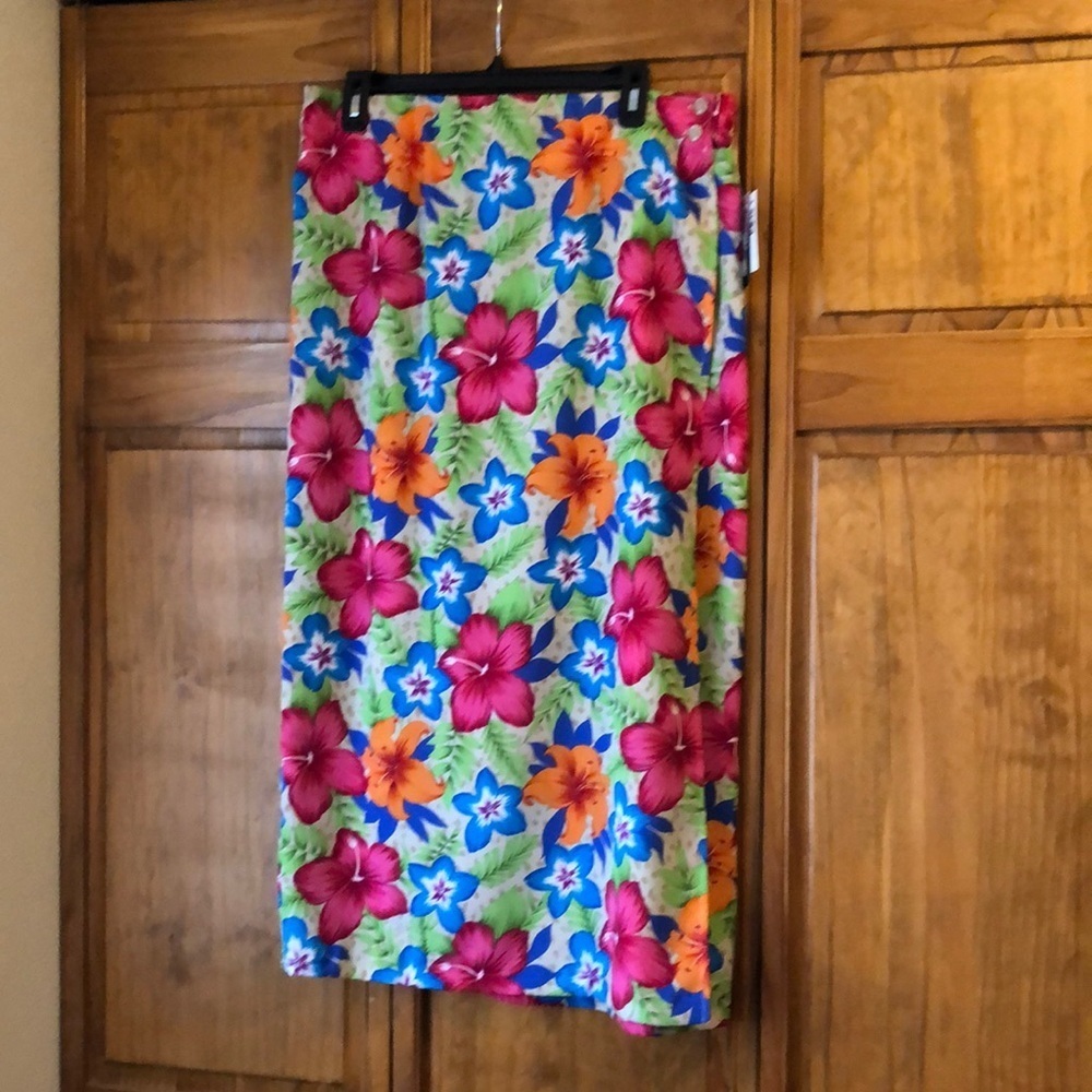 NWT Vintage Sag Harbor Bright Floral Wrap Skirt XL